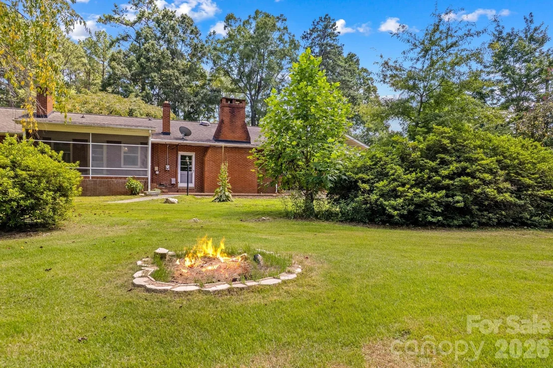 Photo of 875 Bonanza Drive