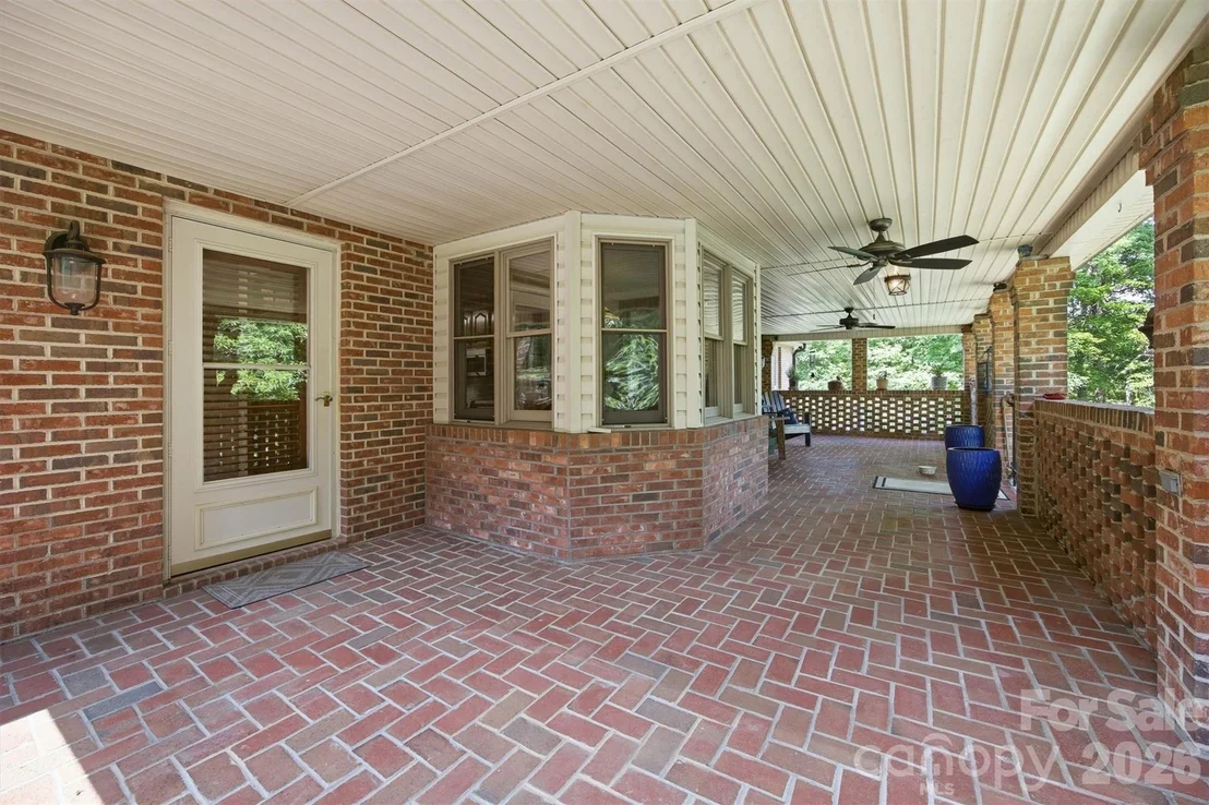 Photo of 232 Westwood Drive
