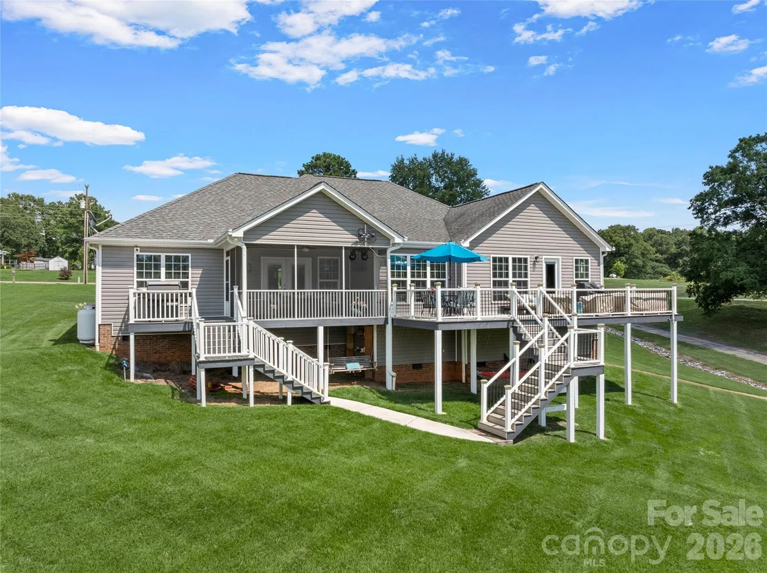 Photo of 105 Michelle Drive