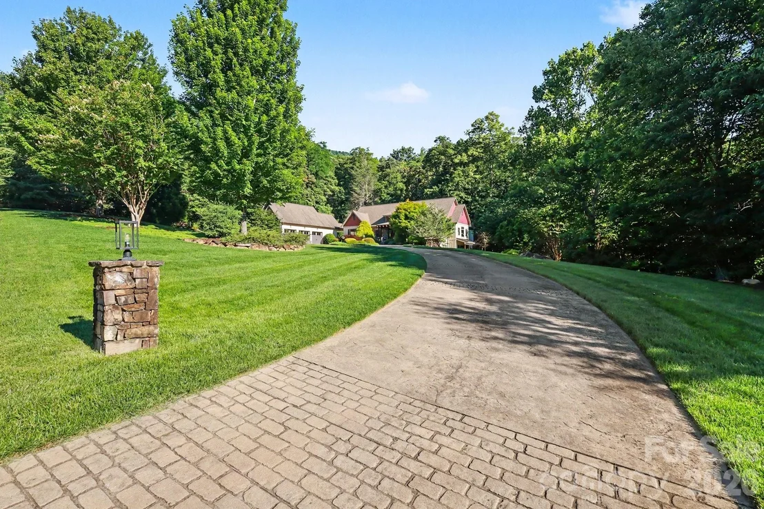 Photo of 2554 Deep Gap Farm Road