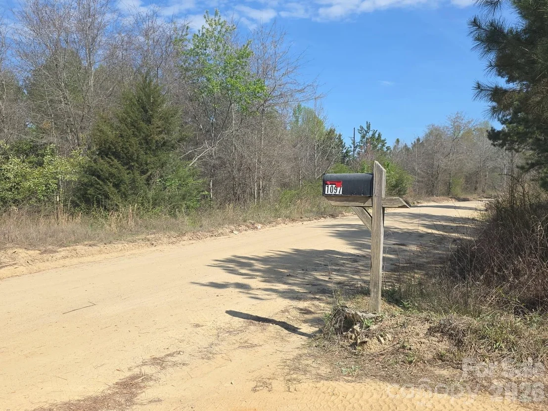 Photo of 1097 Stadium Road