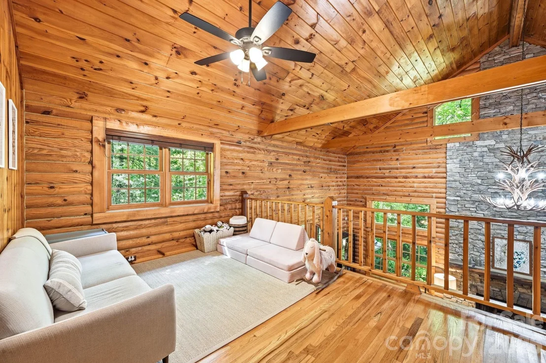 Photo of 16 Shadow Brook Drive