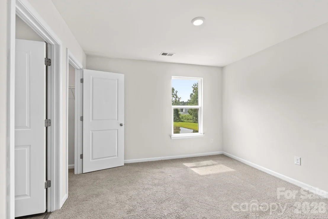 Photo of 1000 Sennema Circle
