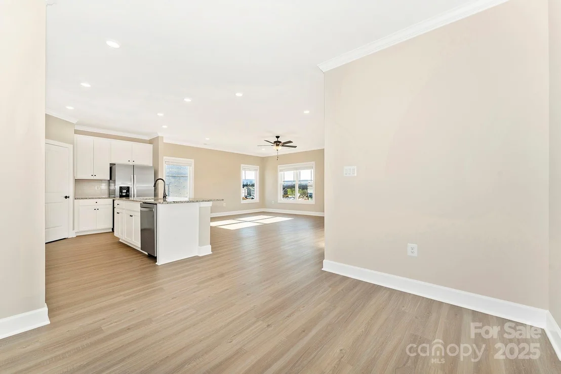 Photo of 3447 Robindale Drive