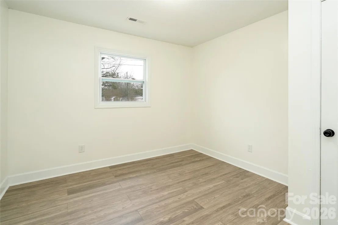 Photo of 3115 Crestview Drive