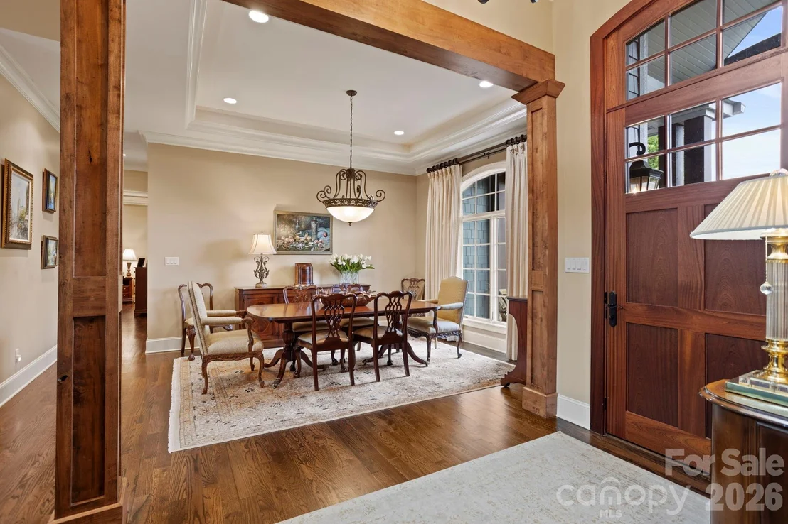 Photo of 390 Shipman Parkway