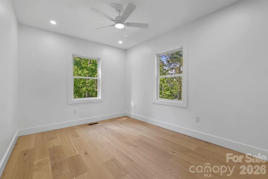 Photo of 523 Harrison Avenue