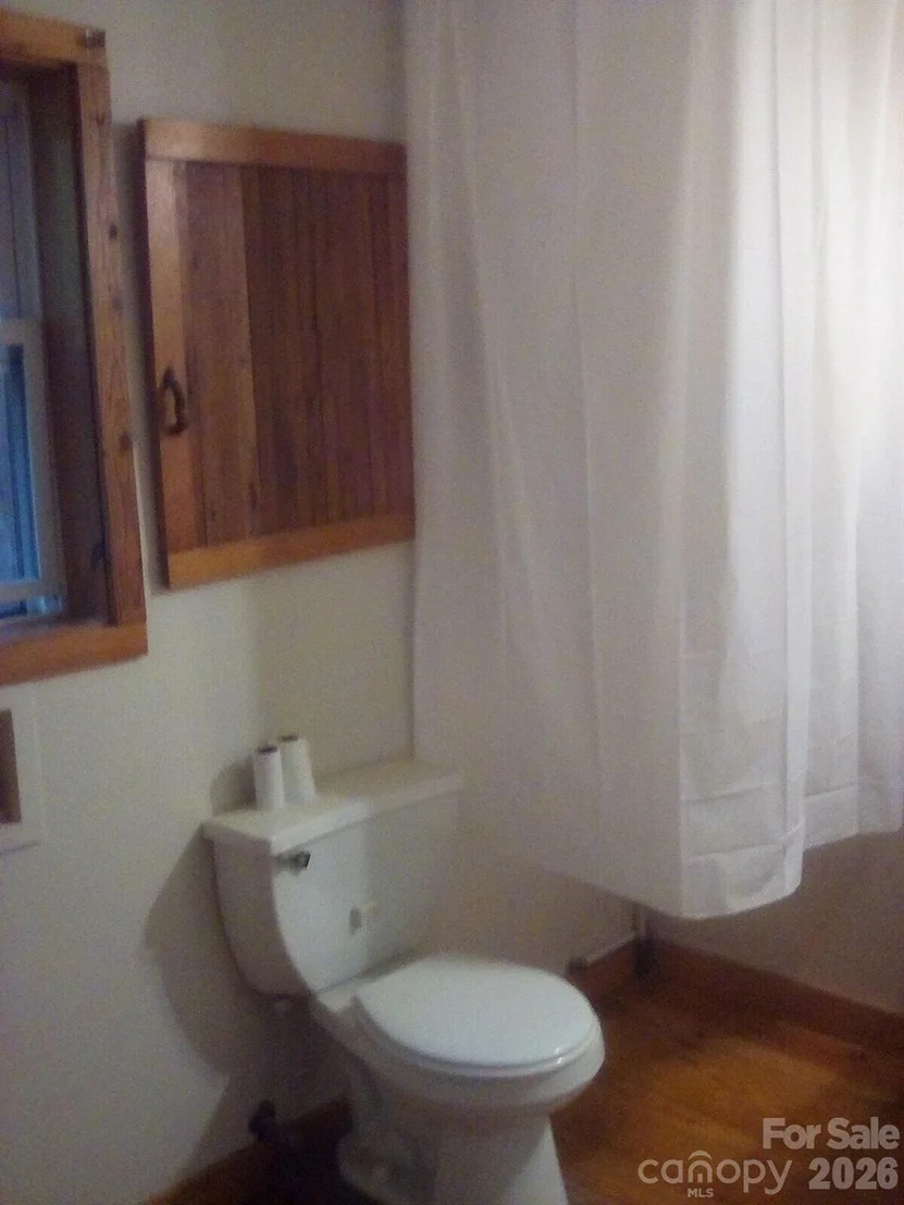 Photo of 409 Arrowood Road