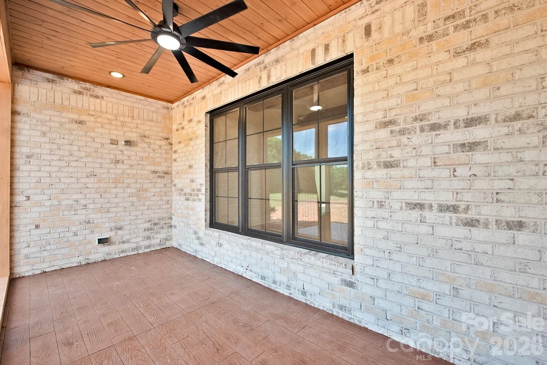 Photo of 935 Lake Wright Road