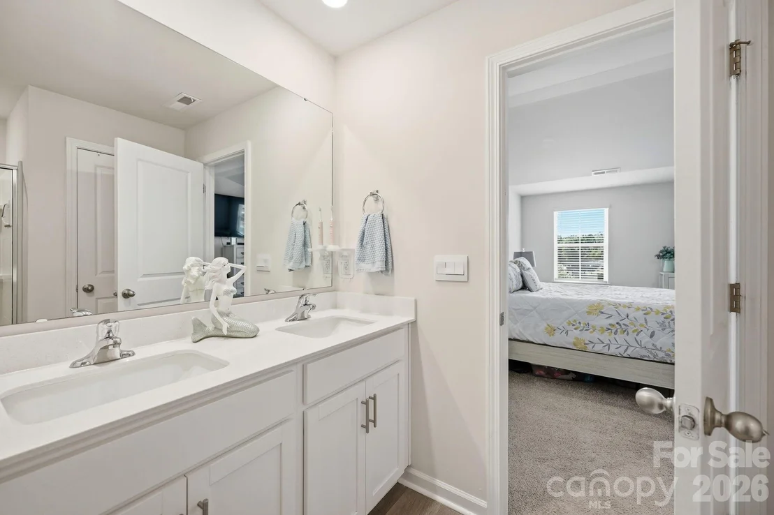 Photo of 1276 Hickory Point Drive