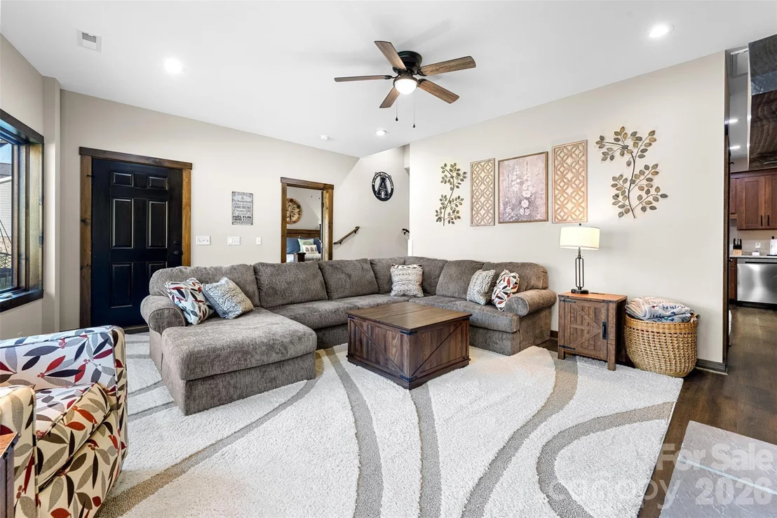 Photo of 446 Green Meadows Drive