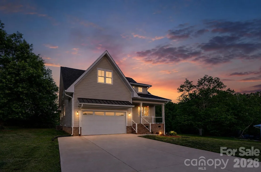 Photo of 102 Starmount Drive