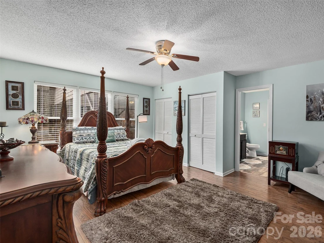 Photo of 201 Hawk Ridge Drive