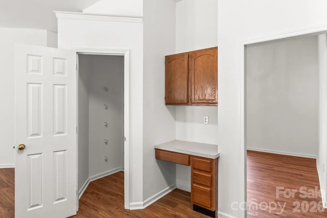 Photo of 739 Oakbluff Circle
