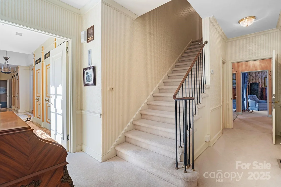 Photo of 135 Claron Place SE