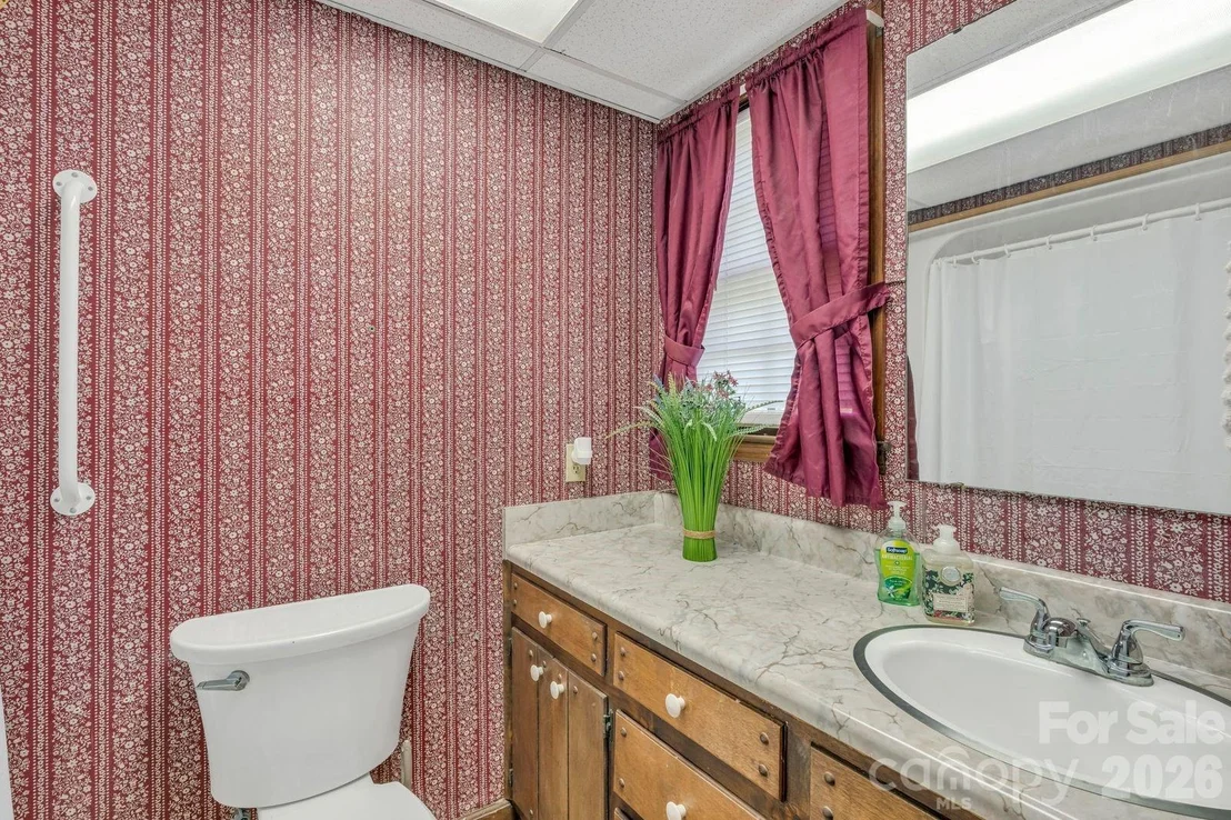 Photo of 244 Chapman Road