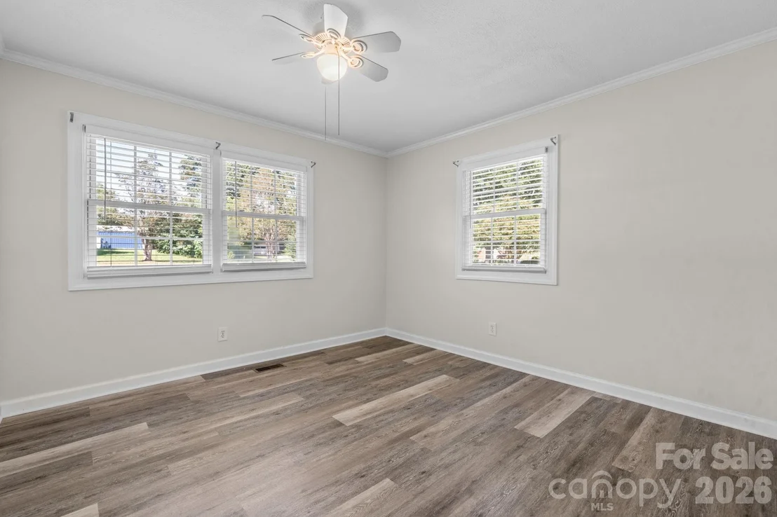 Photo of 5795 Valley Field Road