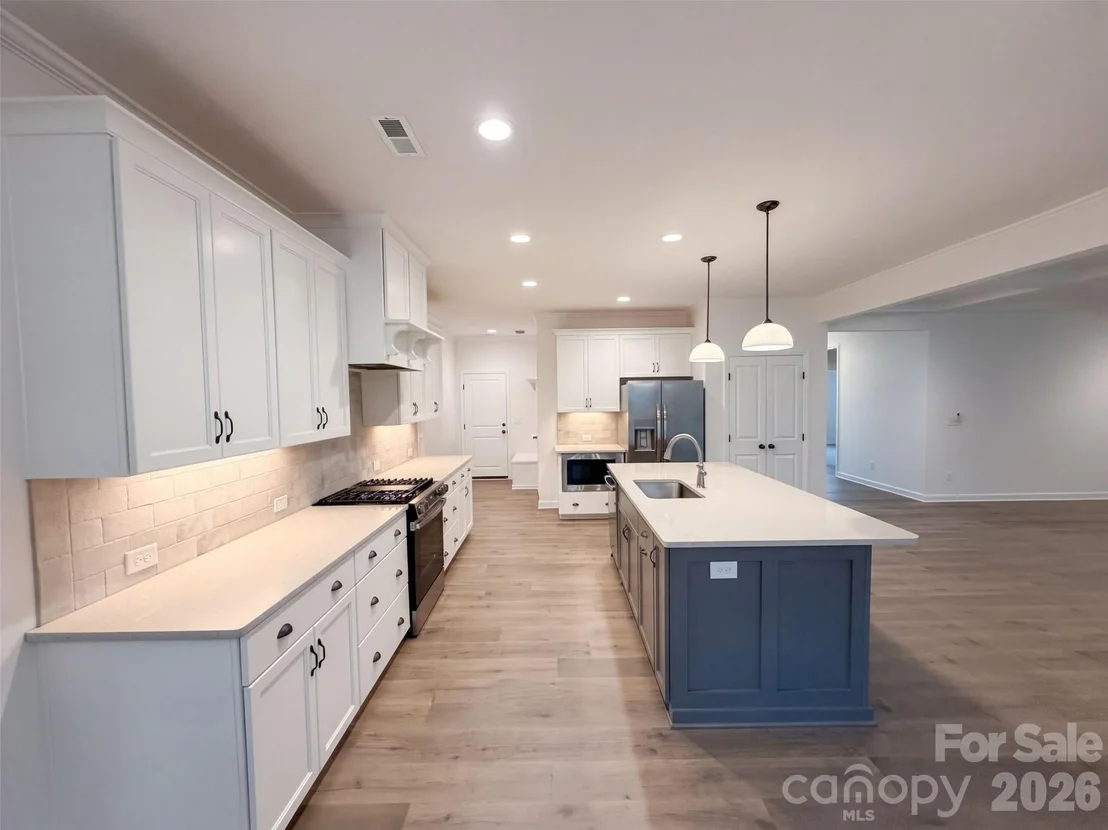 Photo of 2591 Cornelius Place NW