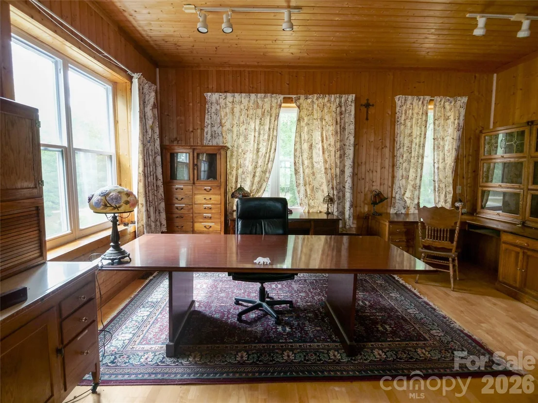 Photo of 386 Arrowhead Trail