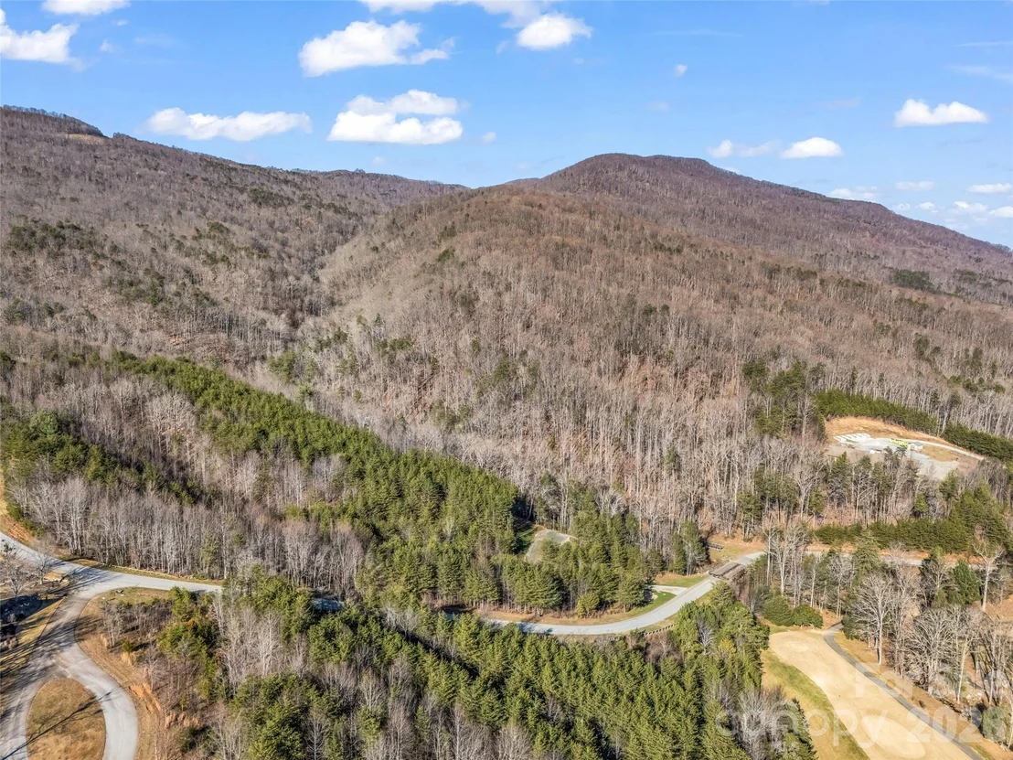 Photo of 61 Deep Gap Farm Road E