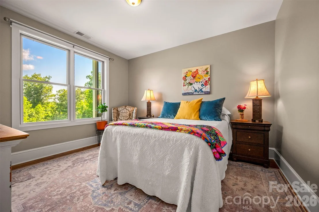 Photo of 398 Mapleton Lane