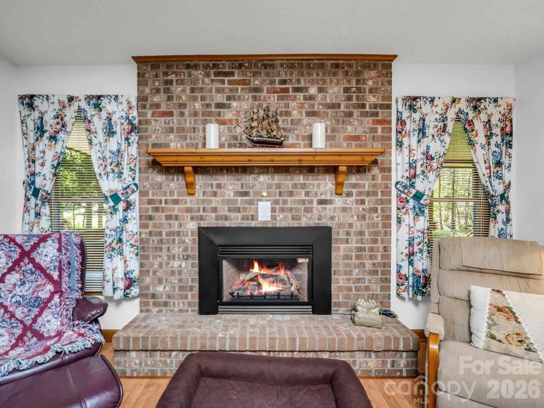 Photo of 80 Fox Briar Drive