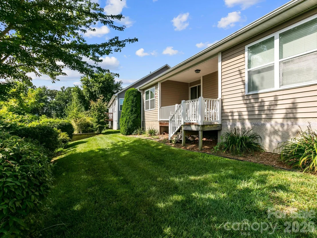 Photo of 7 Eagle Creek Trail S