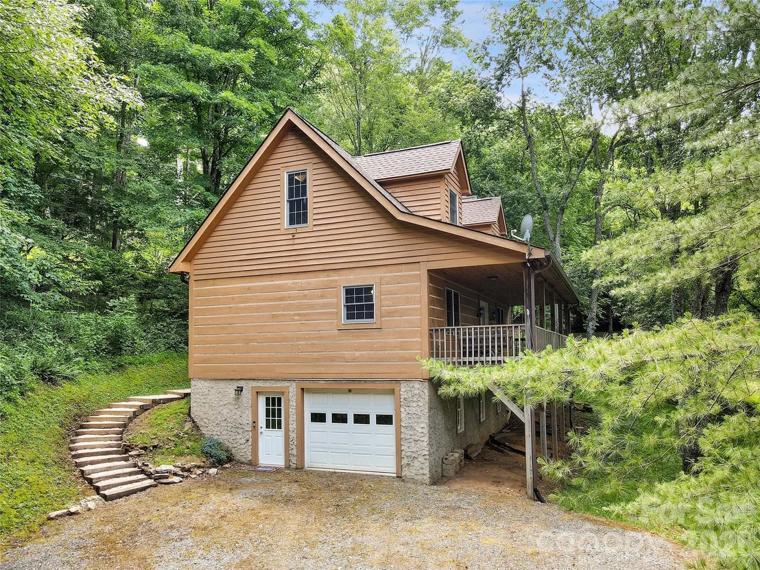 Photo of 219 Red Maple Lane