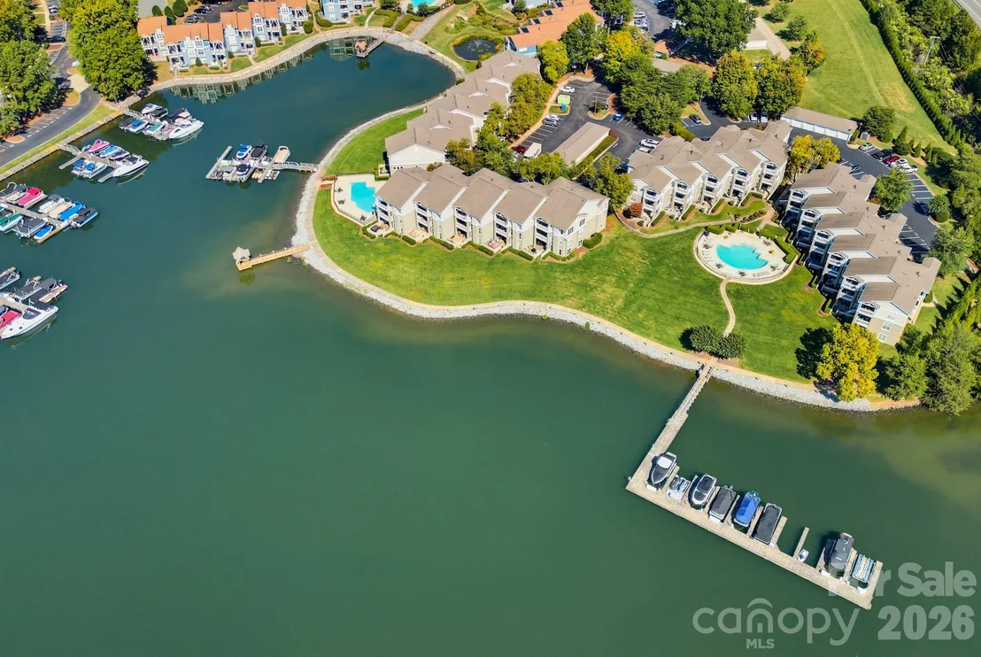 Photo of 1338 Torrence Circle