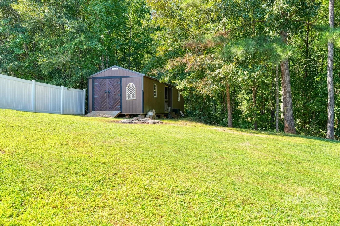 Photo of 1281 Twin Bridge Road
