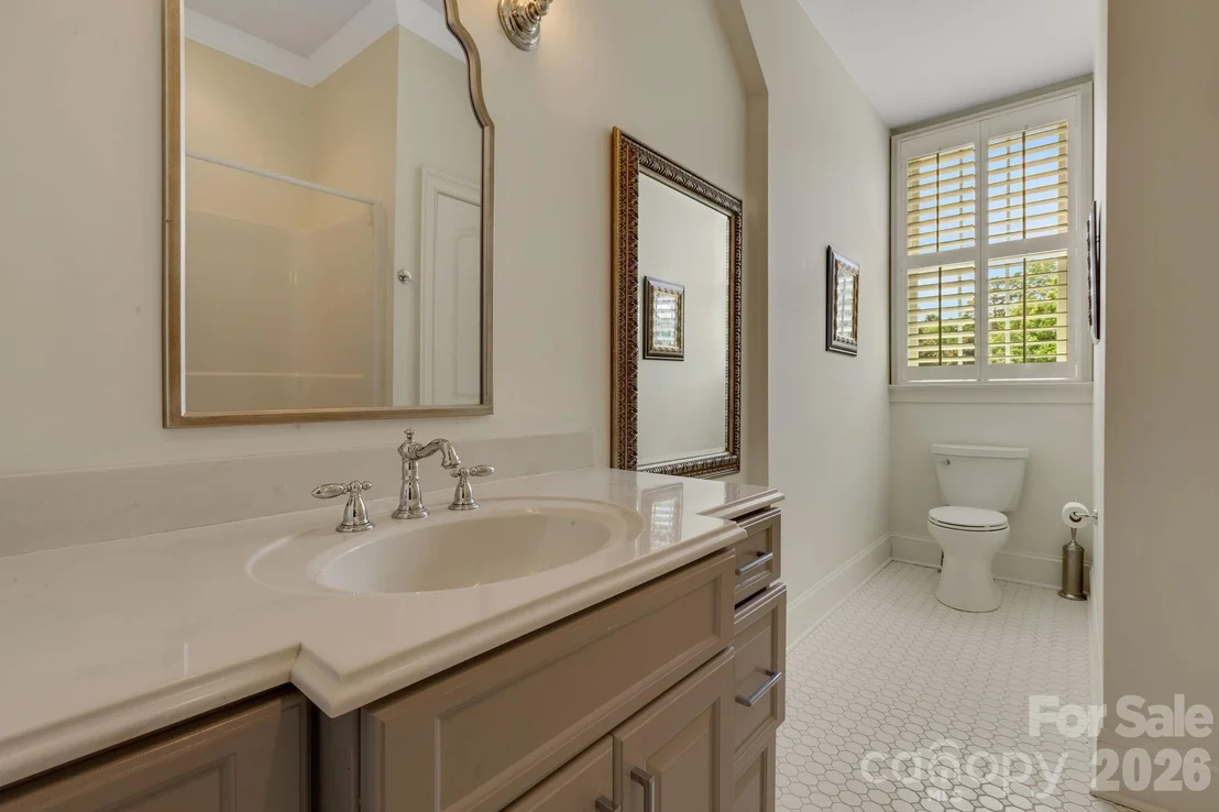 Photo of 340 Harrison Road