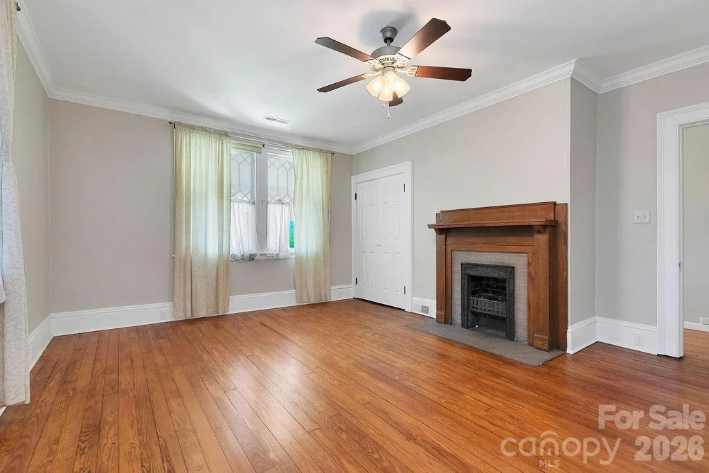 Photo of 208 Probart Street