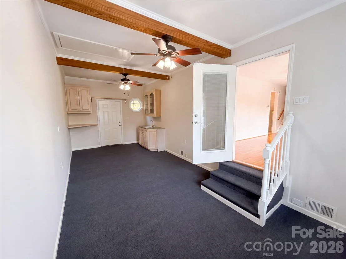 Photo of 1030 Mclaughlin Drive