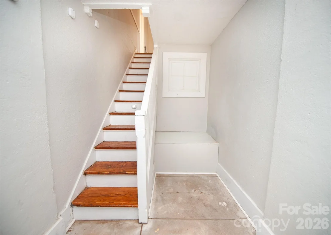 Photo of 128 Fleming Avenue