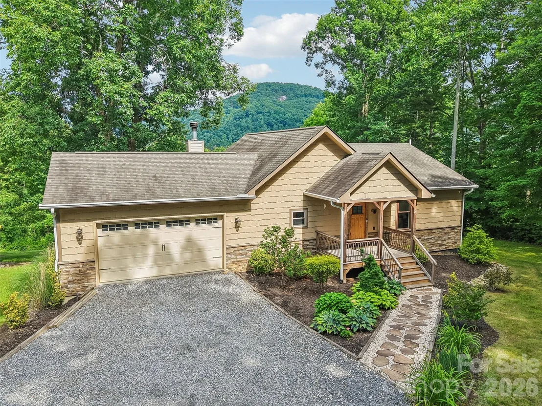 Photo of 77 Willow Stone Way