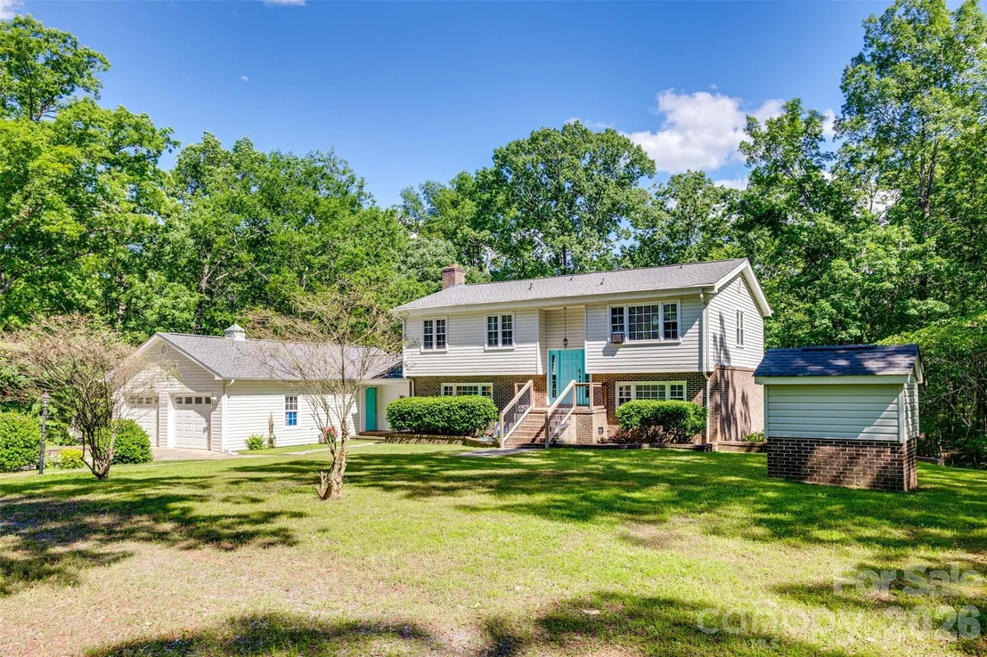 Photo of 679 Fairforest Road