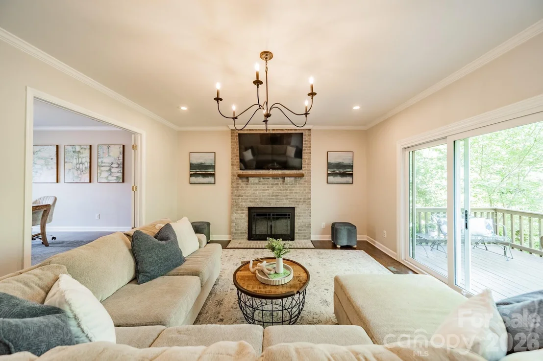 Photo of 231 S Downs Way
