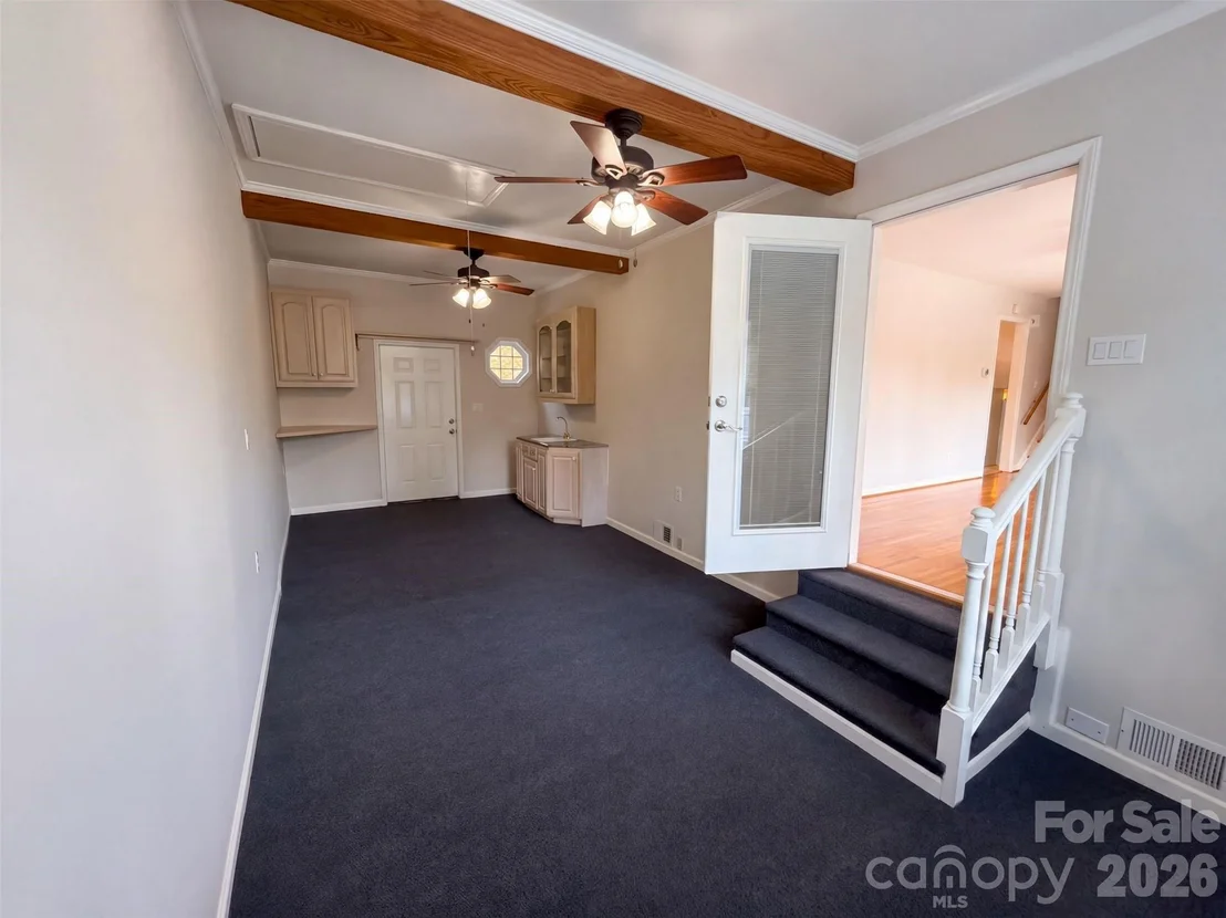 Photo of 1030 Mclaughlin Drive