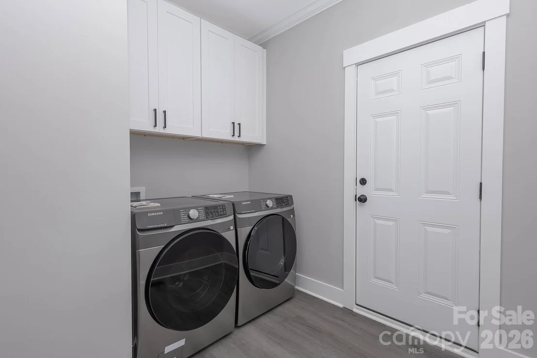 Photo of 102 Starmount Drive