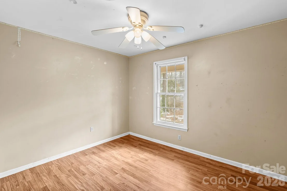 Photo of 535 Log Barn Road