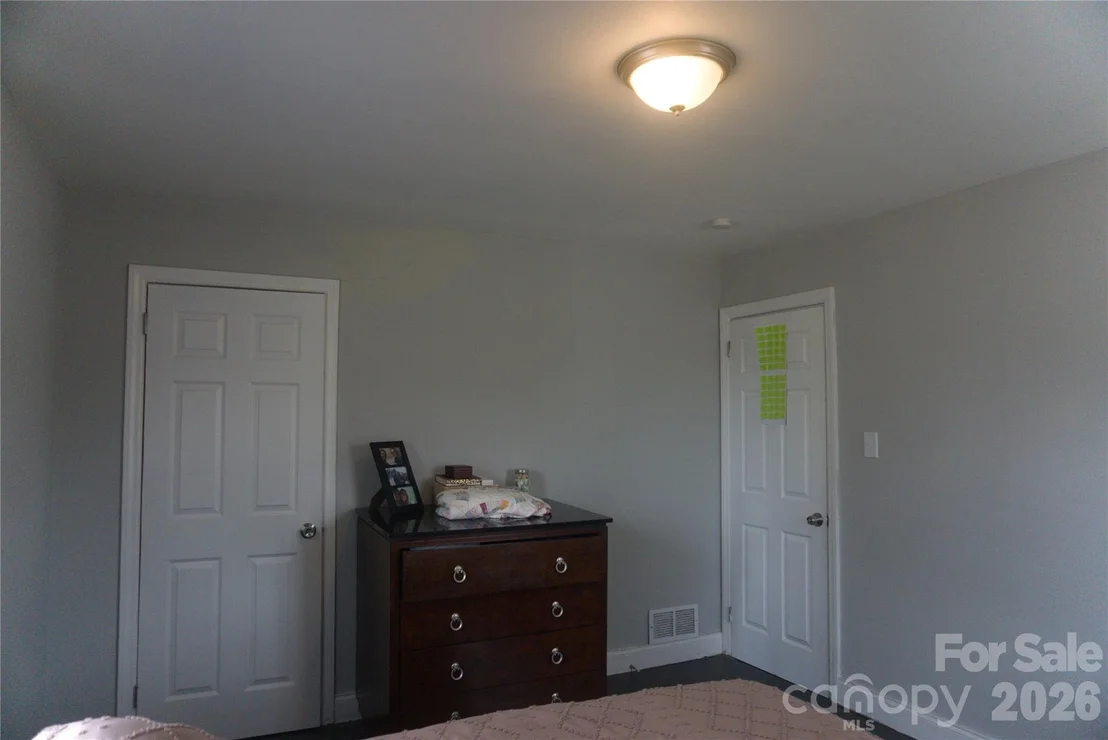 Photo of 2851 Burbank Drive