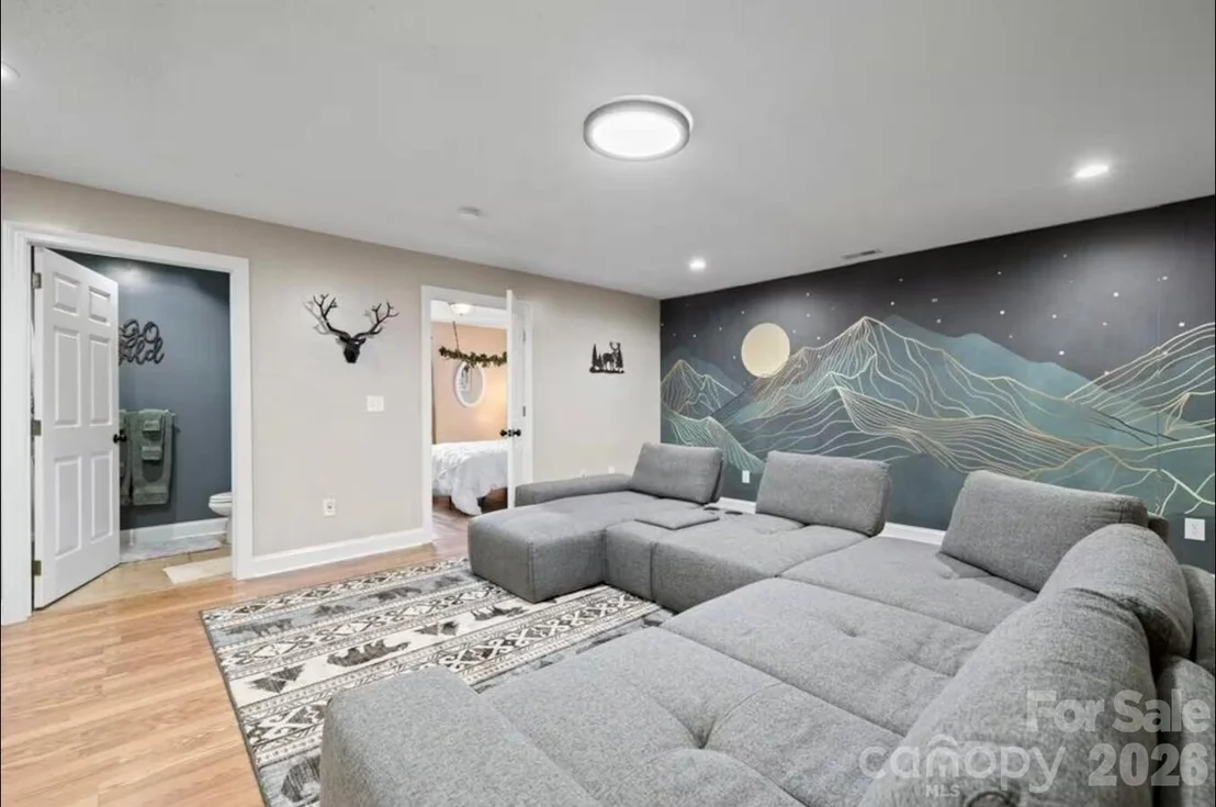 Photo of 29 Miranda Knoll