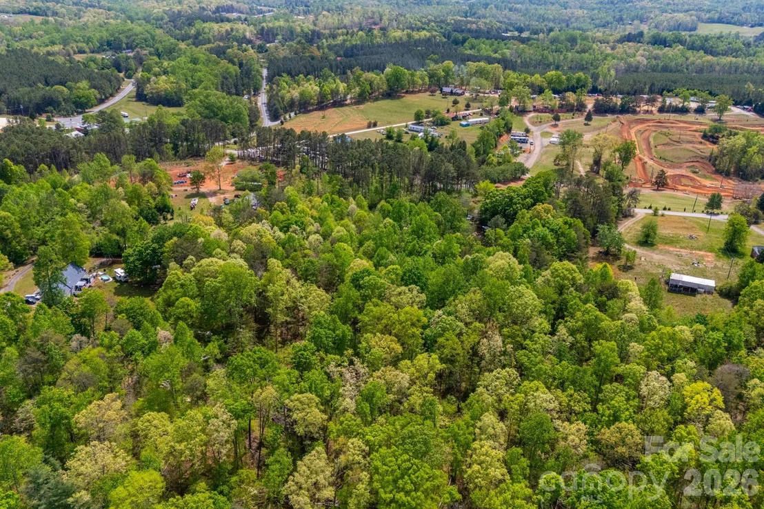 Photo of 1737 Whitesides Road