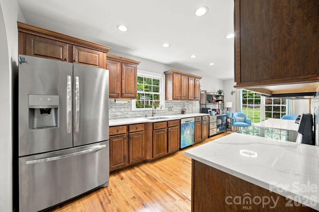Photo of 1463 Brookstone Drive