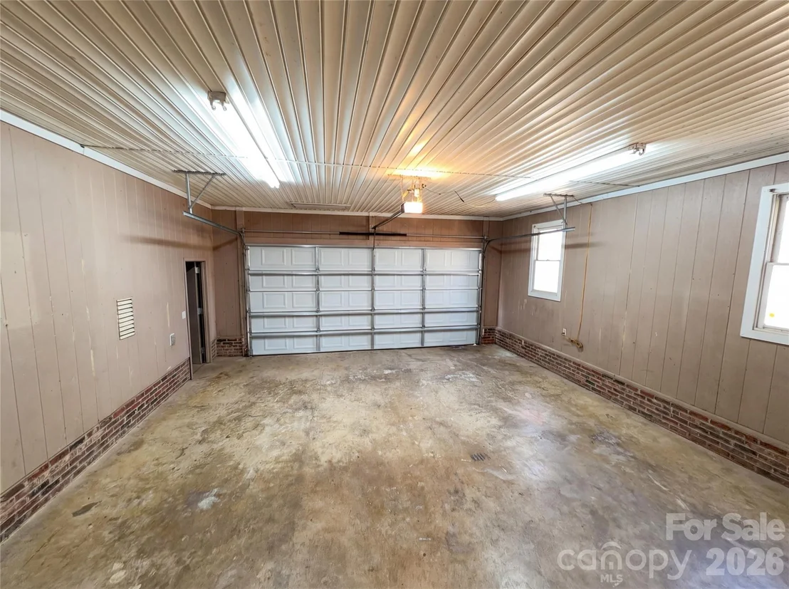 Photo of 16138 Substation Road