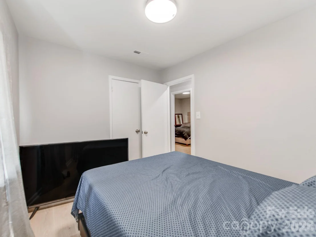 Photo of 4925 Springview Road