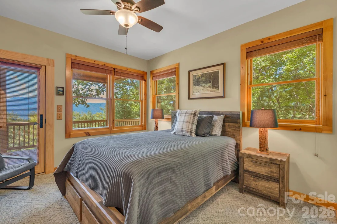 Photo of 4880 Nightingale Lane