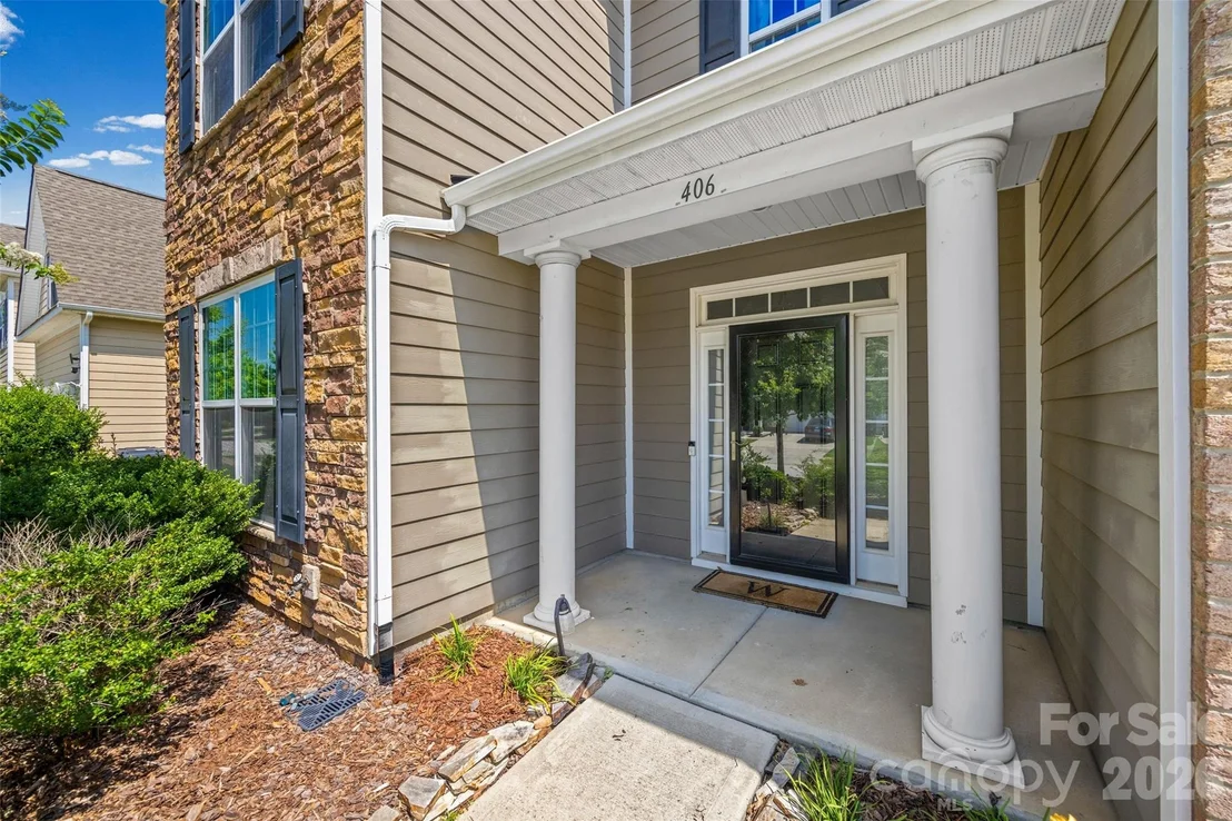 Photo of 406 Livingston Drive