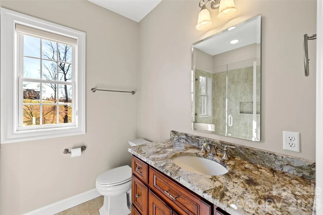 Photo of 490 Mapleton Lane