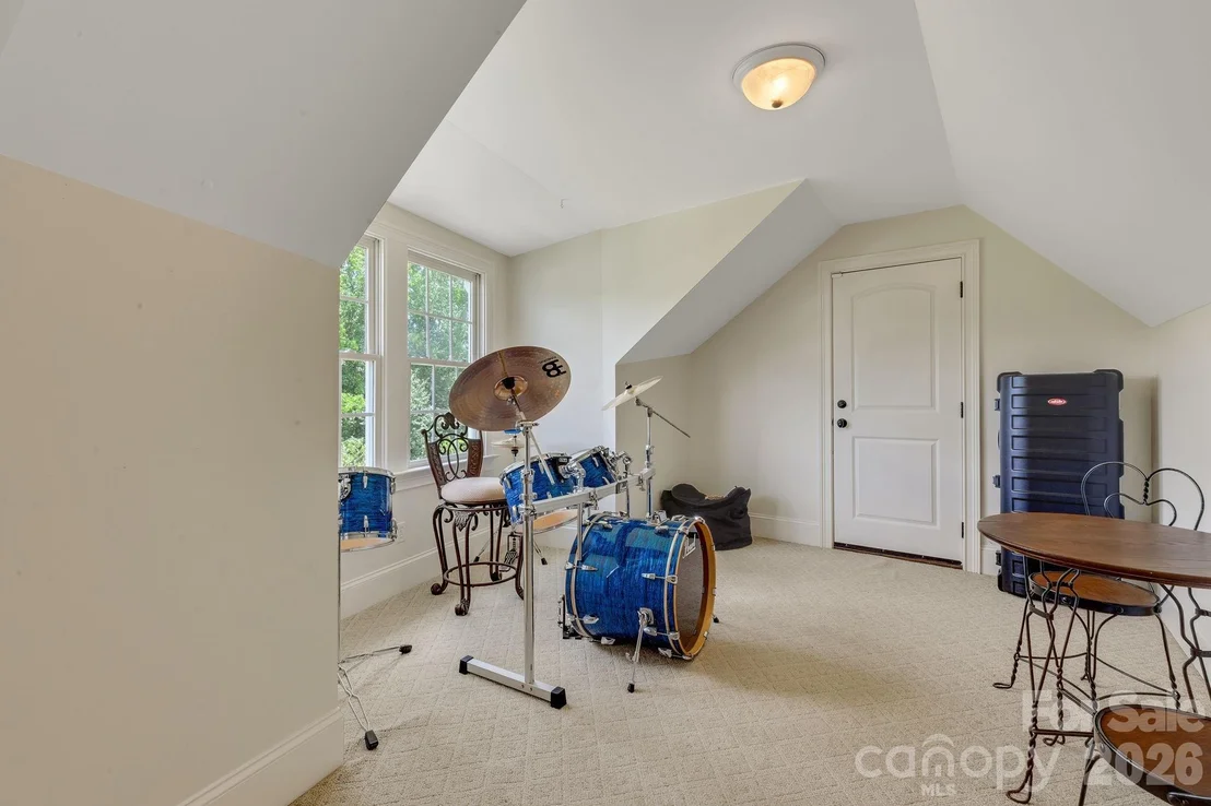 Photo of 340 Harrison Road